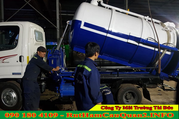 Rút hầm cầu Phường Bảy Hiền